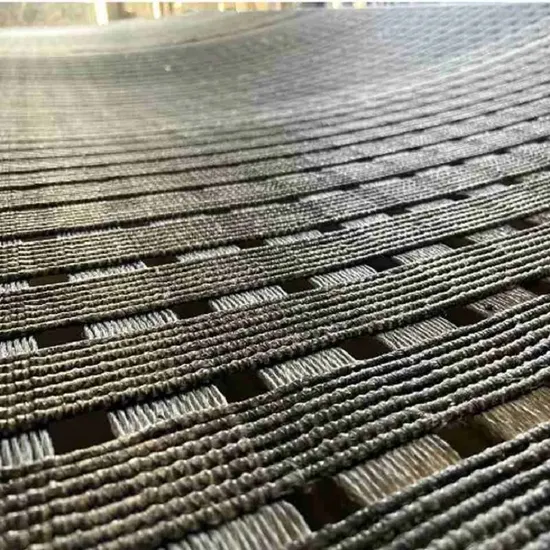 Geogrelha biaxial de poliéster para reforço de estradas